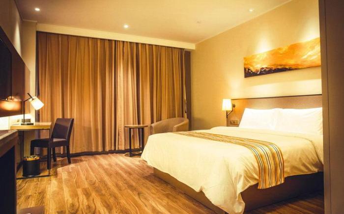 Home Inn Plus Shijiazhuang Tianshan Dajie Sea World