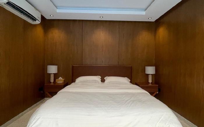 Chalet Cali Garden 11