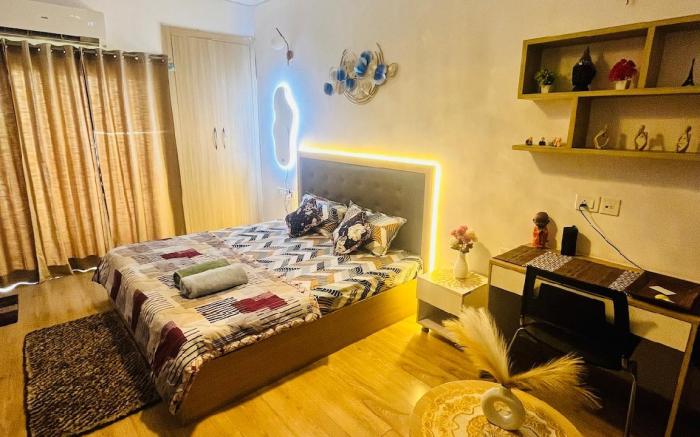 The Cozy Cocoon l Netflix & Chill |Skyline View