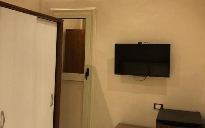 Nour Hostel