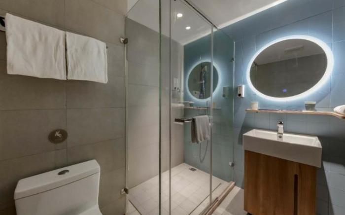 Home Inn Neo Zhenjiang Railway Station Zhongshan Bridge RT-Mart