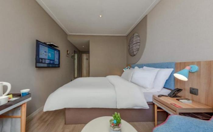 Home Inn Neo Zhenjiang Railway Station Zhongshan Bridge RT-Mart