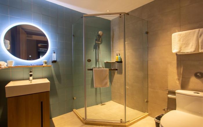 Home Inn Neo Huai'an Journey to the West Amusement Park High-speed Railway Station