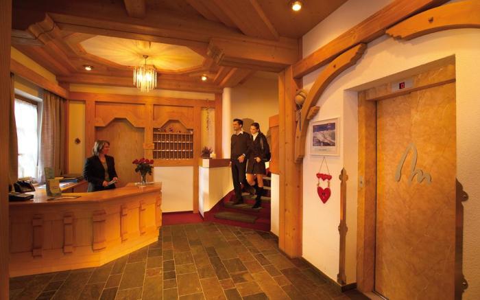 Alpine Lifestyle Berghotel Madlener