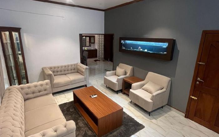 Sanctuary by Snooze Living AC 5BHK Villa Vazhakala