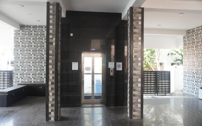 Aaruthran Apartment Services
