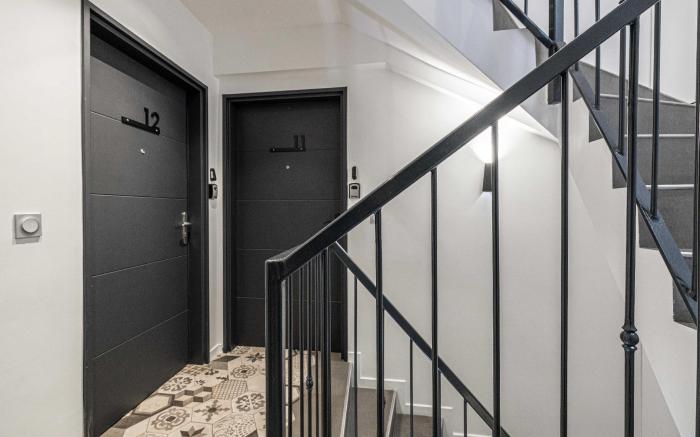 Bright duplex with a mezzanine - Cannes Center