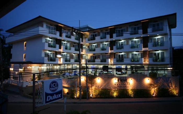 First Residence Hotel