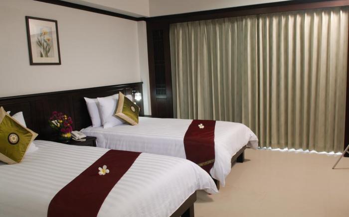 First Residence Hotel