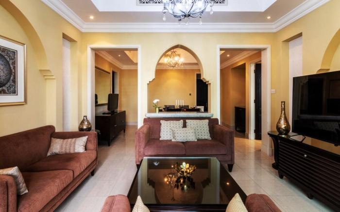 Cozy 2BDR Residence in Dubai's Souk Al Bahar