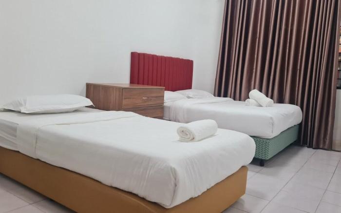 Anjung Vacation Home No 72