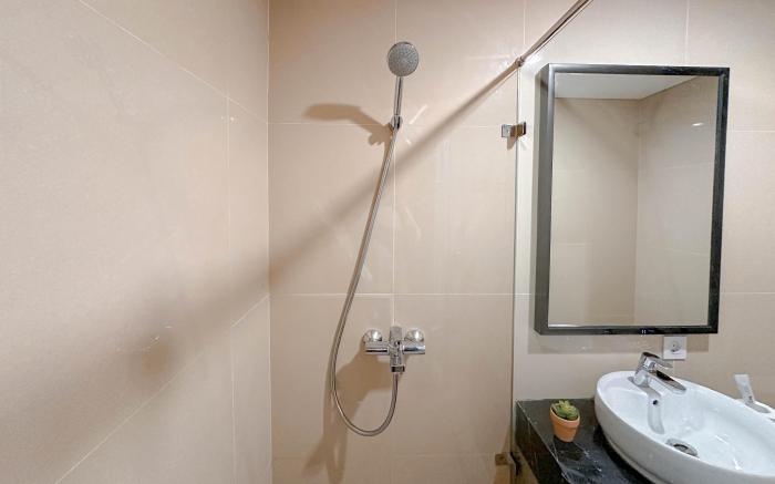 Good Design 1BR Grand Sungkono Lagoon By Travelio