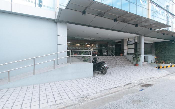 Maine Residences Tramo near NAIA Terminal
