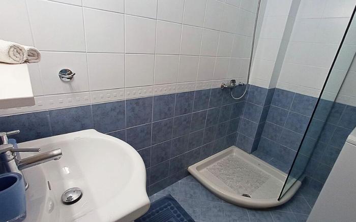 Relaxing Studio Apt, 1 min to Highway, Parking