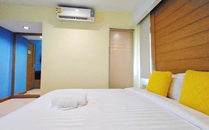 Bangkok NaNa BTS/Free WiFi/KING size bed/ 7-11