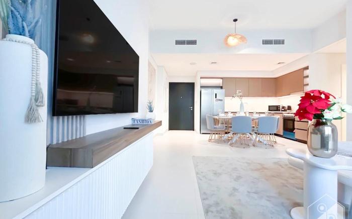4B Luxury Balcony & View at BurjCrown