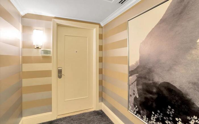Newly Renovated - Fontainebleau Tresor 1 Bedroom