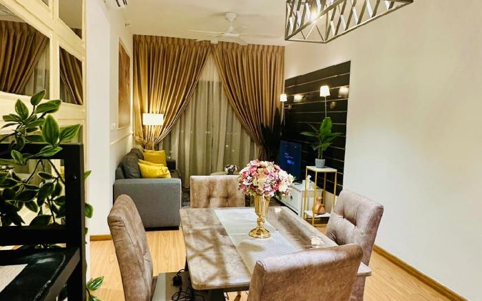 Mayabay getaway:CozY stay Near KLIA with pool view