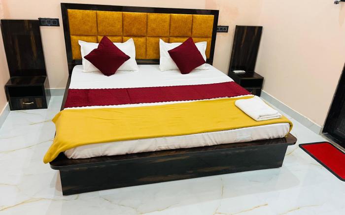 Krishnam Niwas- Family home Near Ram Temple