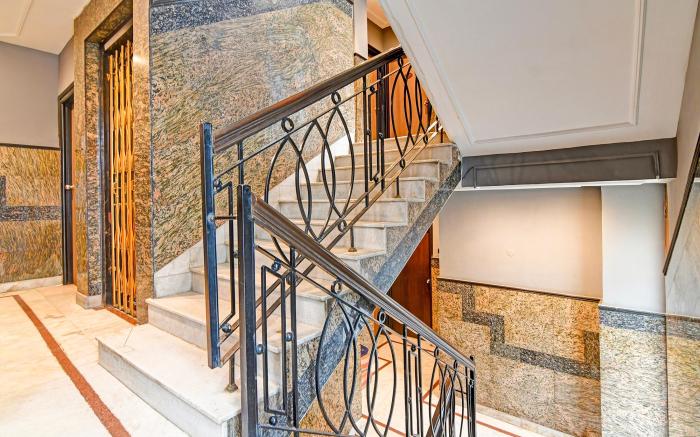FabHotel Gulshan International
