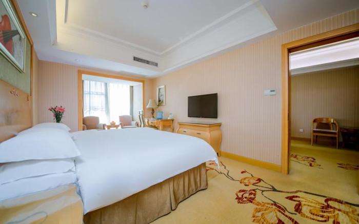 Vienna International Hotel Wuhan Jiefang Avenue Tongji Medical College
