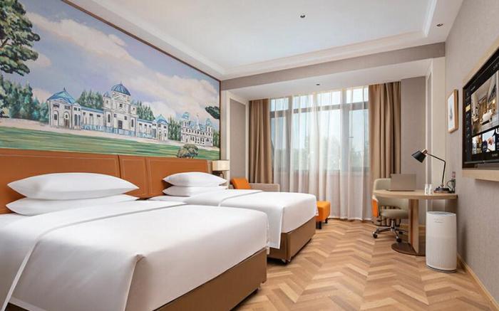 Vienna Hotel Suizhou Wuyue Plaza
