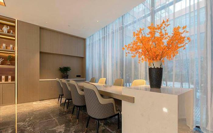 Lavande Hotel Wuhan Optics Valley Third Road