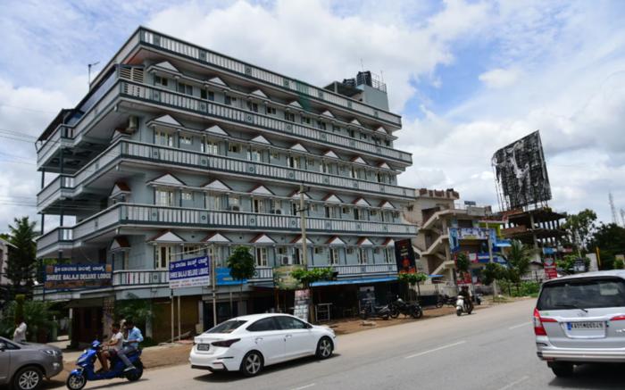 Shree Balaji Deluxe Lodge - Ramanagaram