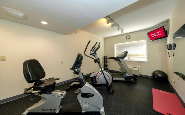 Red Roof Inn & Suites Newburgh – Stewart Airport/ West Point