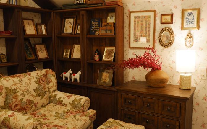 The Rustic Home - Room 2