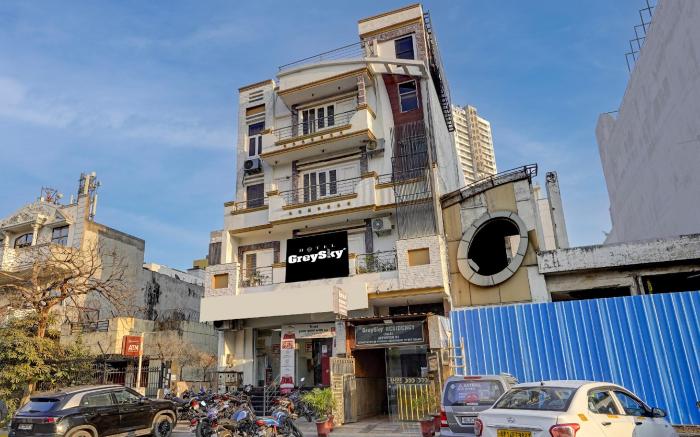 Hotel GreySky Residency AnandVihar New Delhi