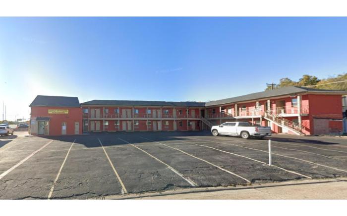 Exclusivo Inn by OYO Grand Prairie, TX