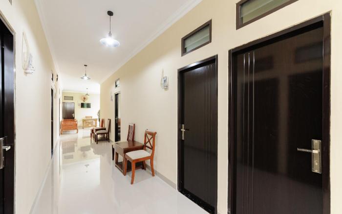 RedDoorz Syariah @ Kampung Sawah Jatimurni Bekasi