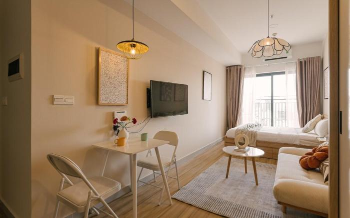 Dist 1 Soho highfloor Studio| Bui Vien-City view