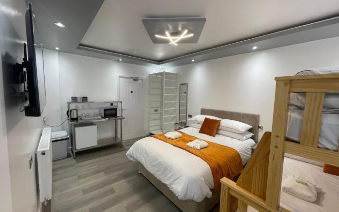 Family Room with Attached Bathroom in Blackpool