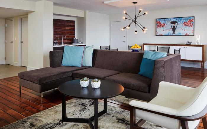 Waterstone Resort & Marina Boca Raton, Curio Collection by Hilton