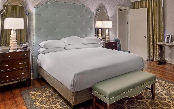 St. Louis Union Station Hotel Curio Collection by Hilton
