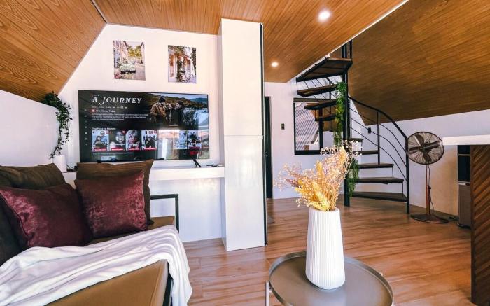 The Illustrado Villa Segovia w/ Pool near Tagaytay