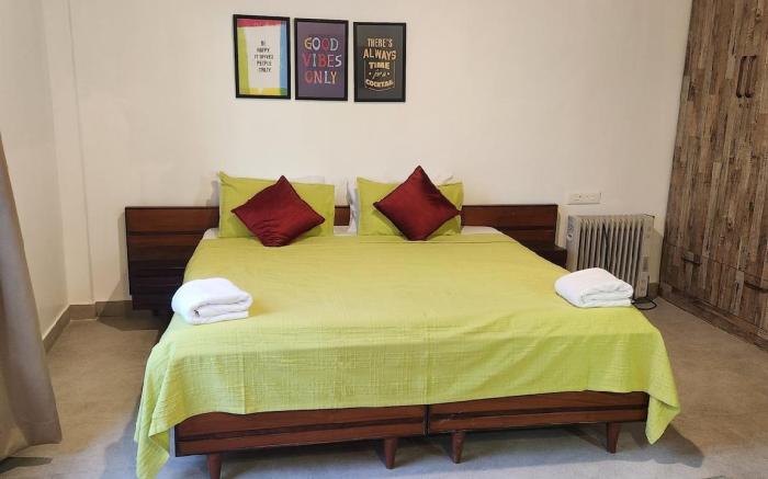 the lake house/ooty boat house