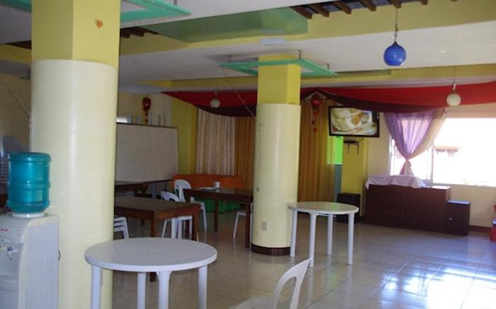 Green Ridge Apartelle