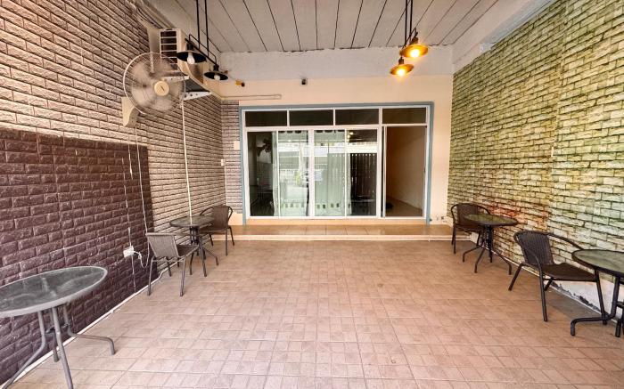 Tropikathu Guest House