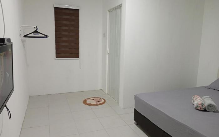 RoomStay Changloon with Air Conditioning & Full Privacy