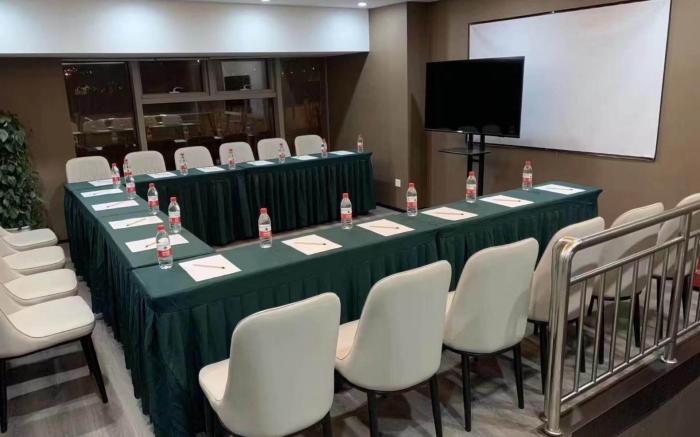 Jinjiang Metropolo Hotel Nanjing South Station Center