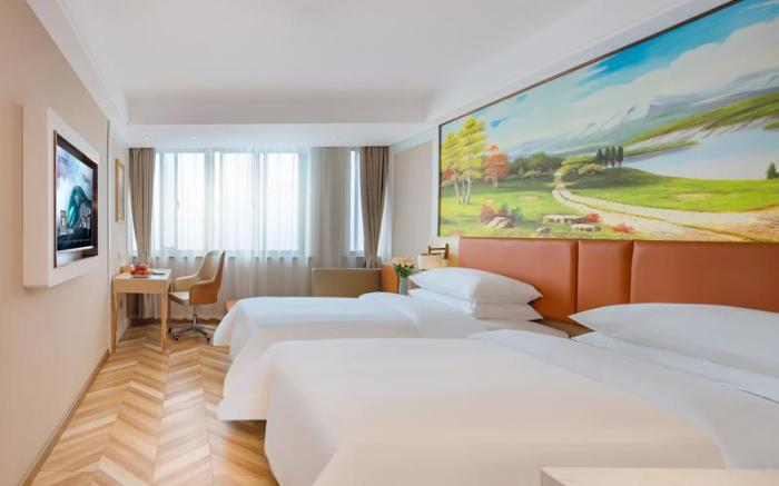 Vienna Classic Hotel Fuyang Hongqi Middle School Erli Well Night Market