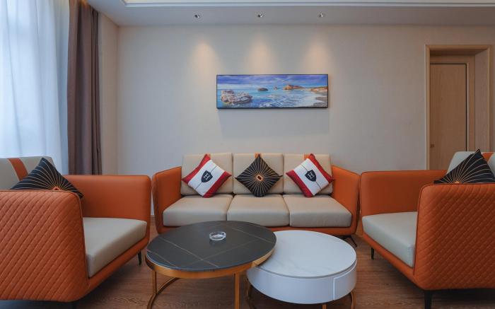 Vienna International Hotel Shanxian Huxi Park