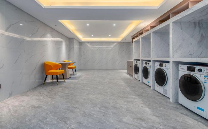 Vienna International Hotel Linwu Center