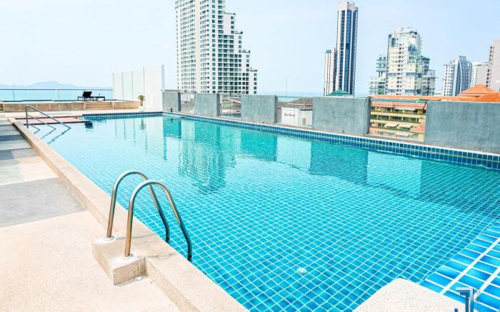 Luxury & Serenity in Pattaya - C-View Residence