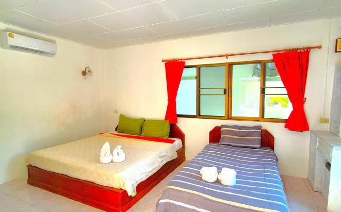 Seaside: Coconut Bungalow, family stay