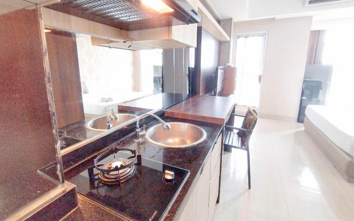 Classic Studio Grand Sungkono Lagoon By Travelio