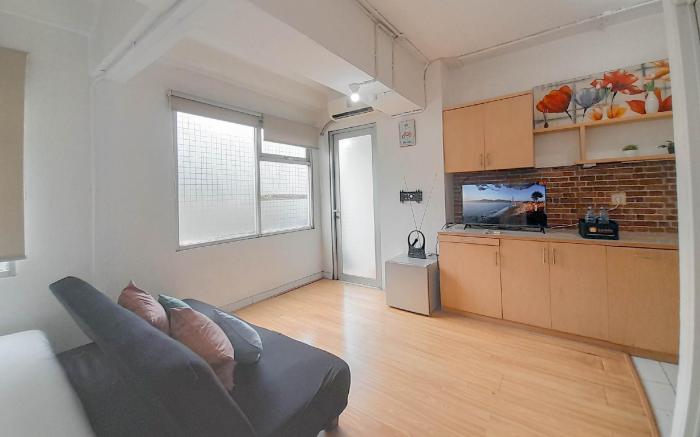 Big Studio at Jarrdin Cihampelas Apt By Travelio